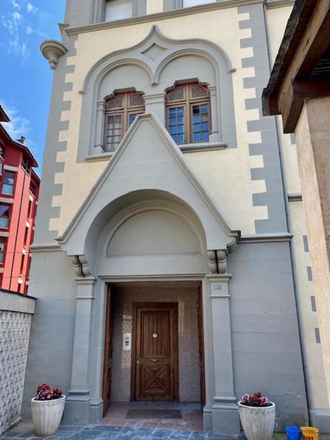 Отель Residencia Sagrada Familia Сео-де-Уржель Экстерьер фото